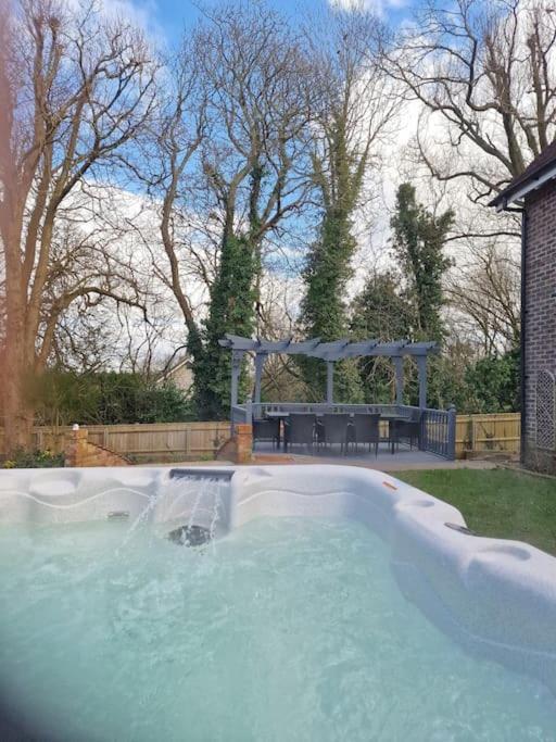 Large Coastal Cottage, Private Indoor Pool, Hut Tub, Sauna And Steam Pod Weymouth Luaran gambar
